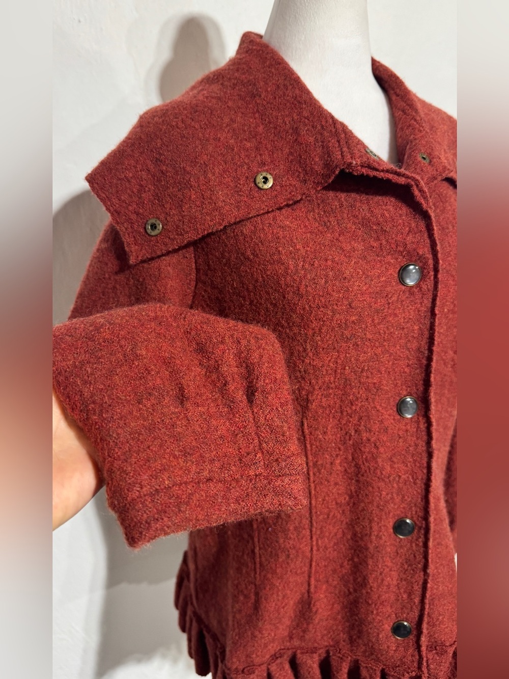 JOSEPH A. Wool Ruffle Hem Jacket coat - Rust red size medium - Picture 5 of 11